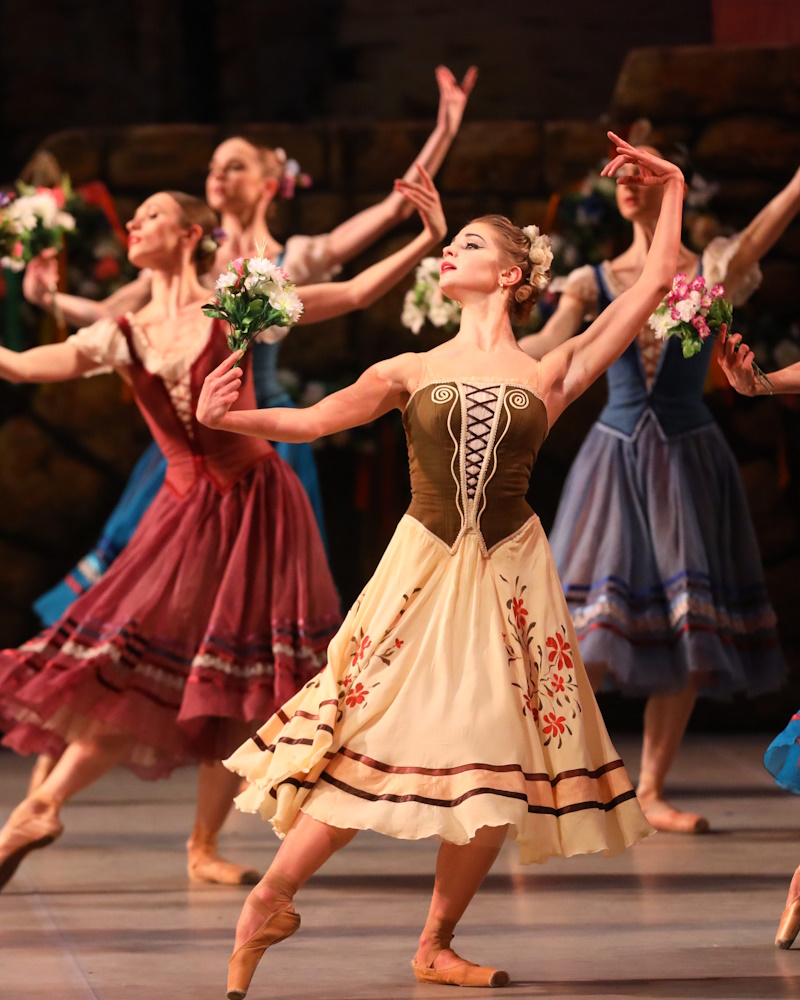 Лауренсия – афиша