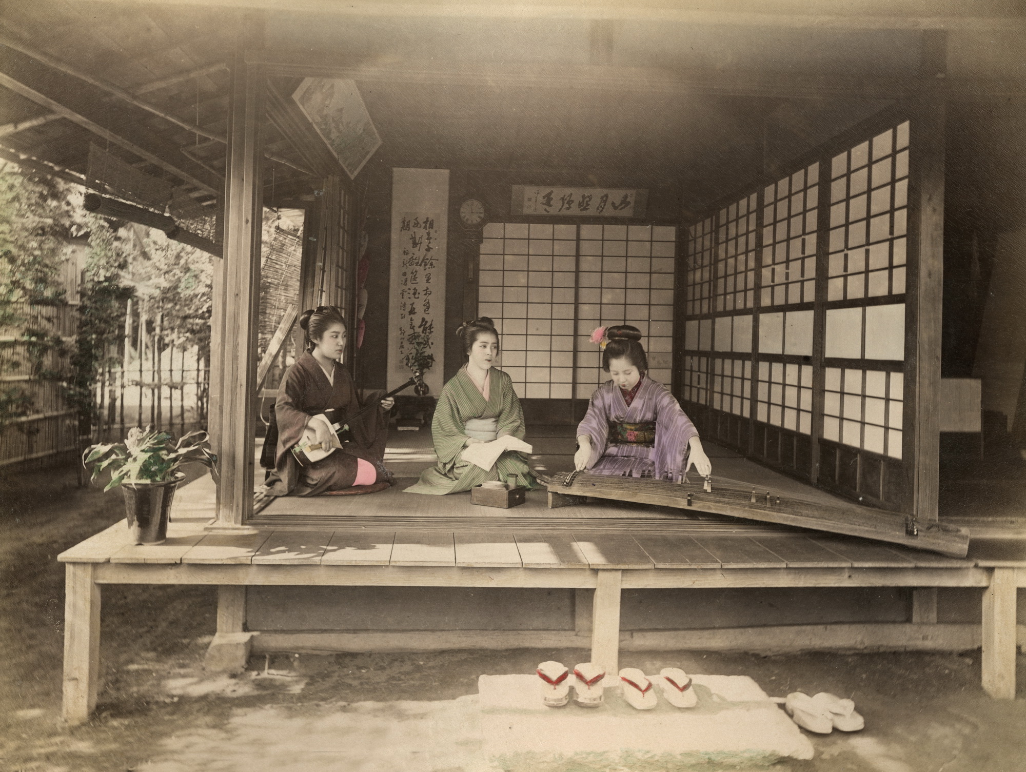 Старинная японская фотография и гравюра – афиша