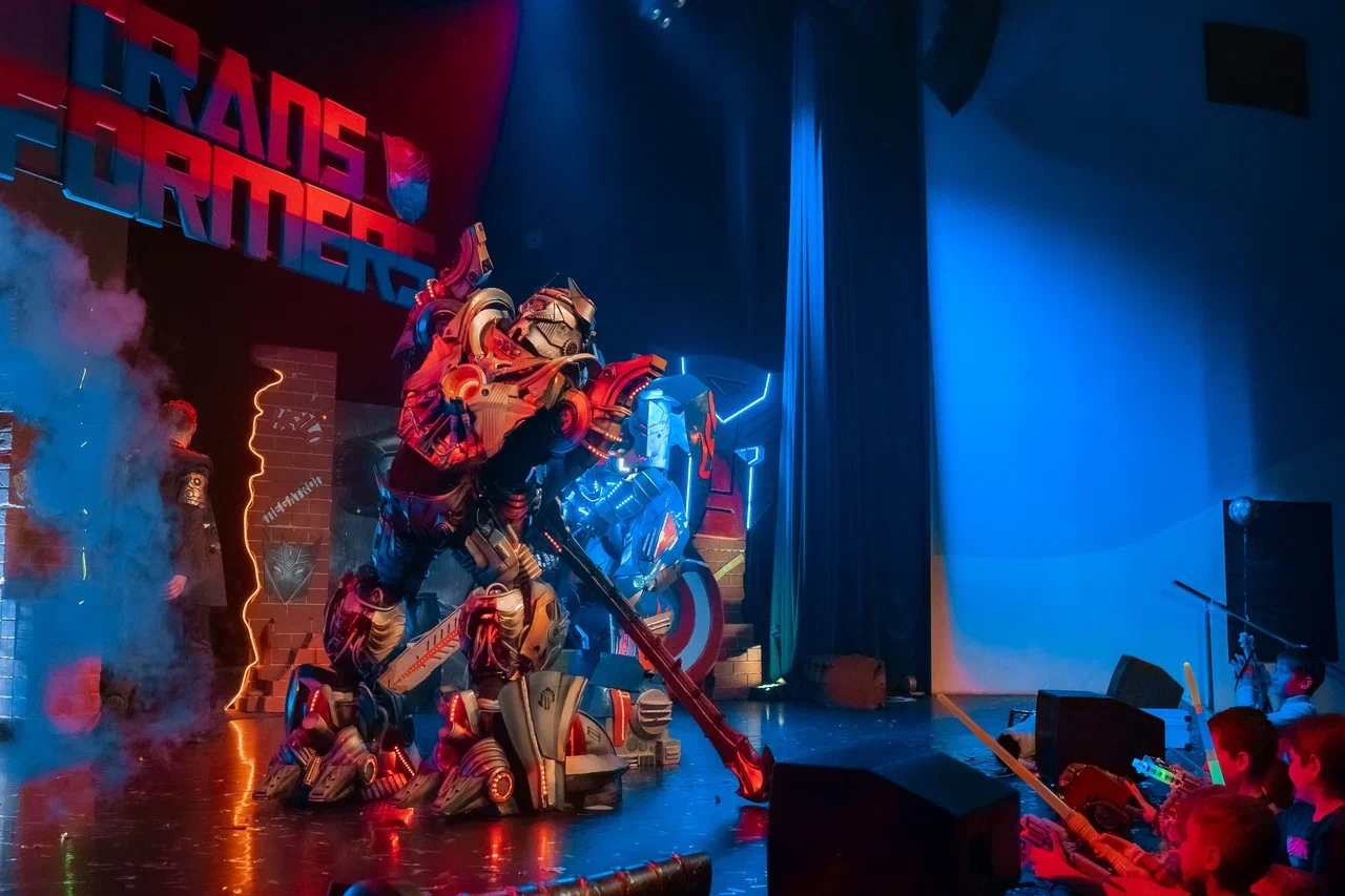 Автоботы на каникулах – афиша