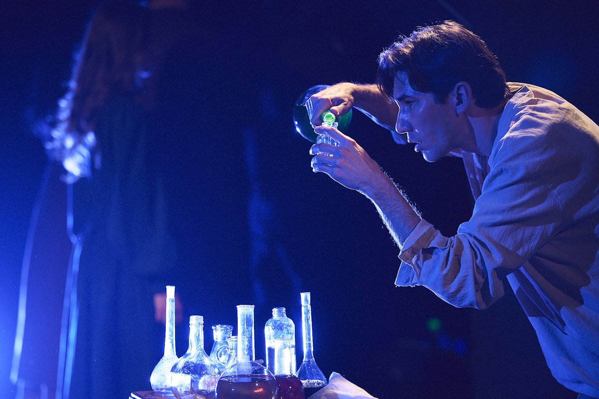 Парфюмер – афиша