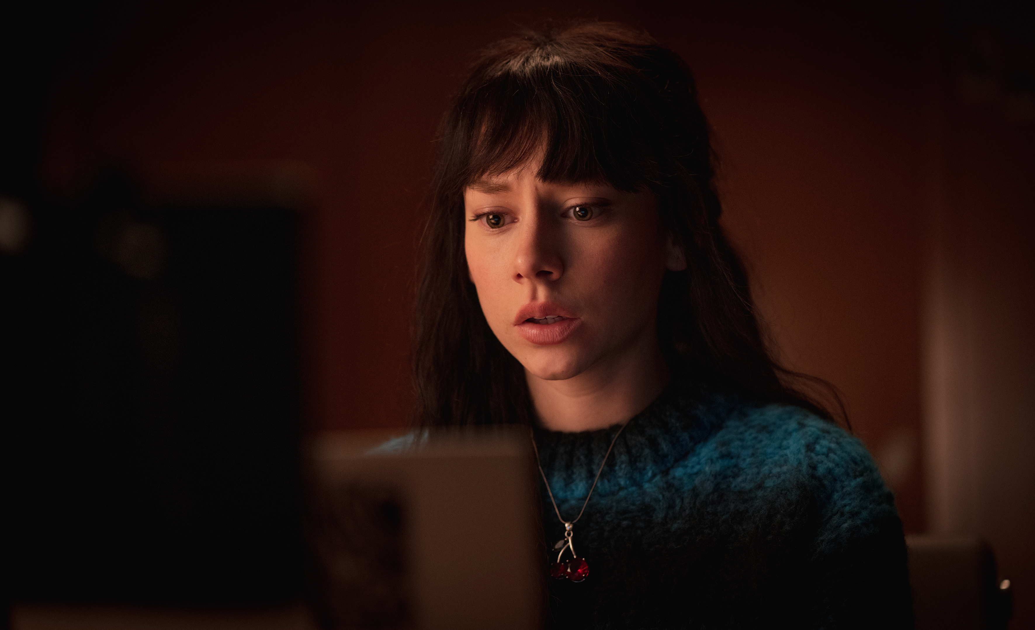 Эстер Экспосито – фото