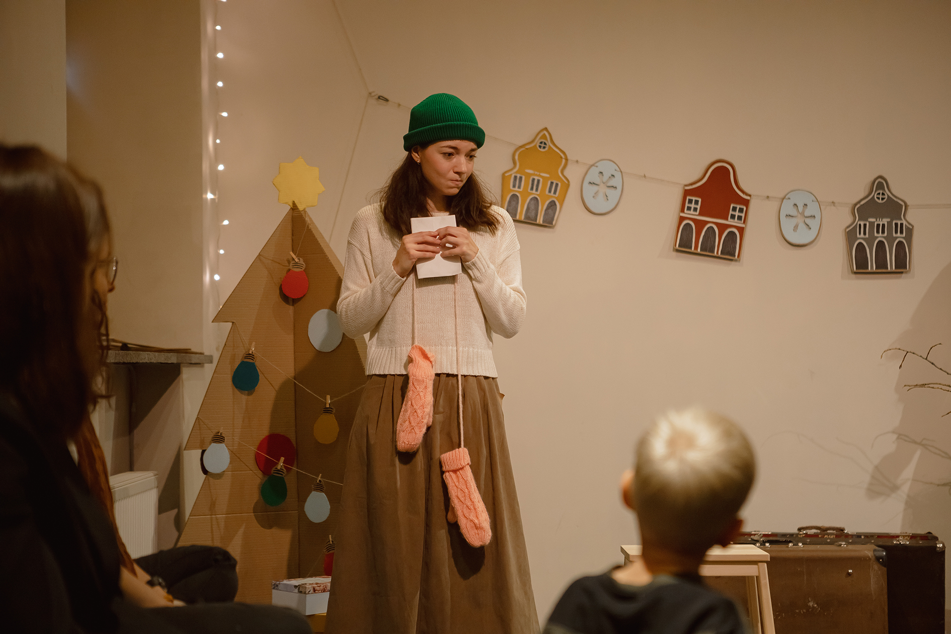 Домашняя елка. Новогодние истории Бродячего театра – афиша