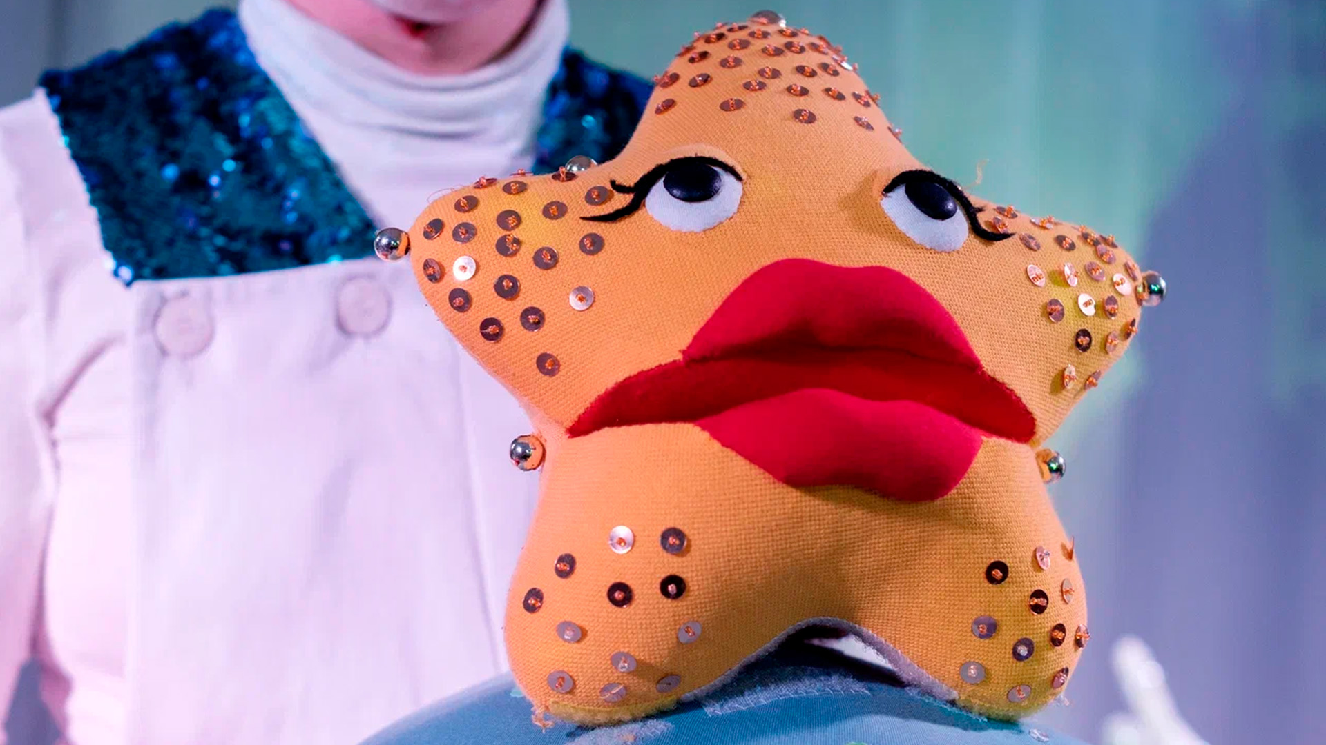 Поющий кит – афиша