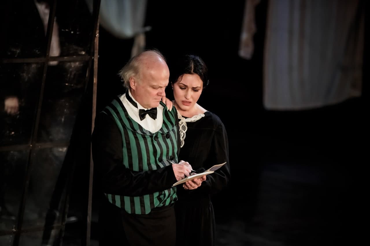 Товарищ – афиша