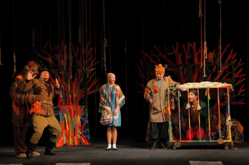 Маленькая бабушка – афиша