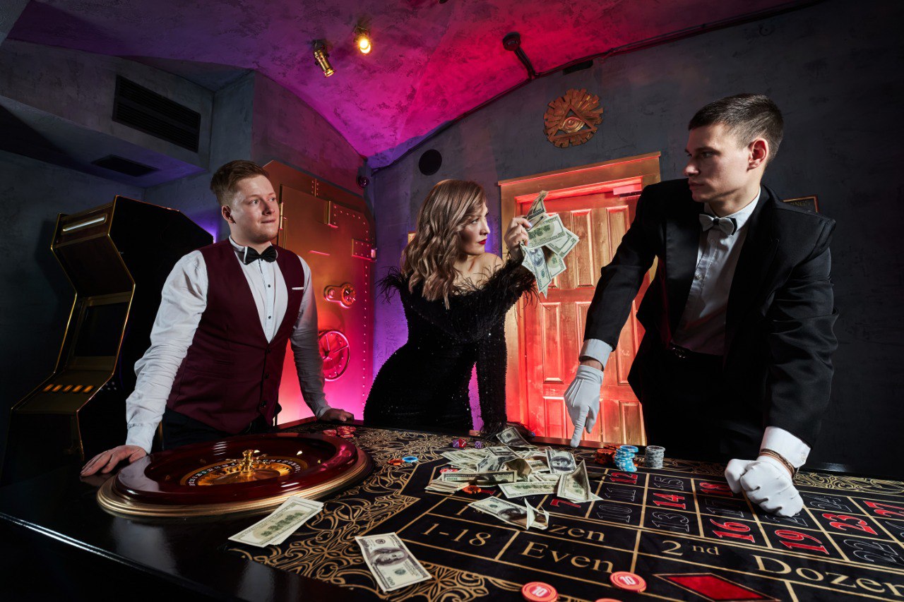 Квест «Ограбление Казино» – афиша