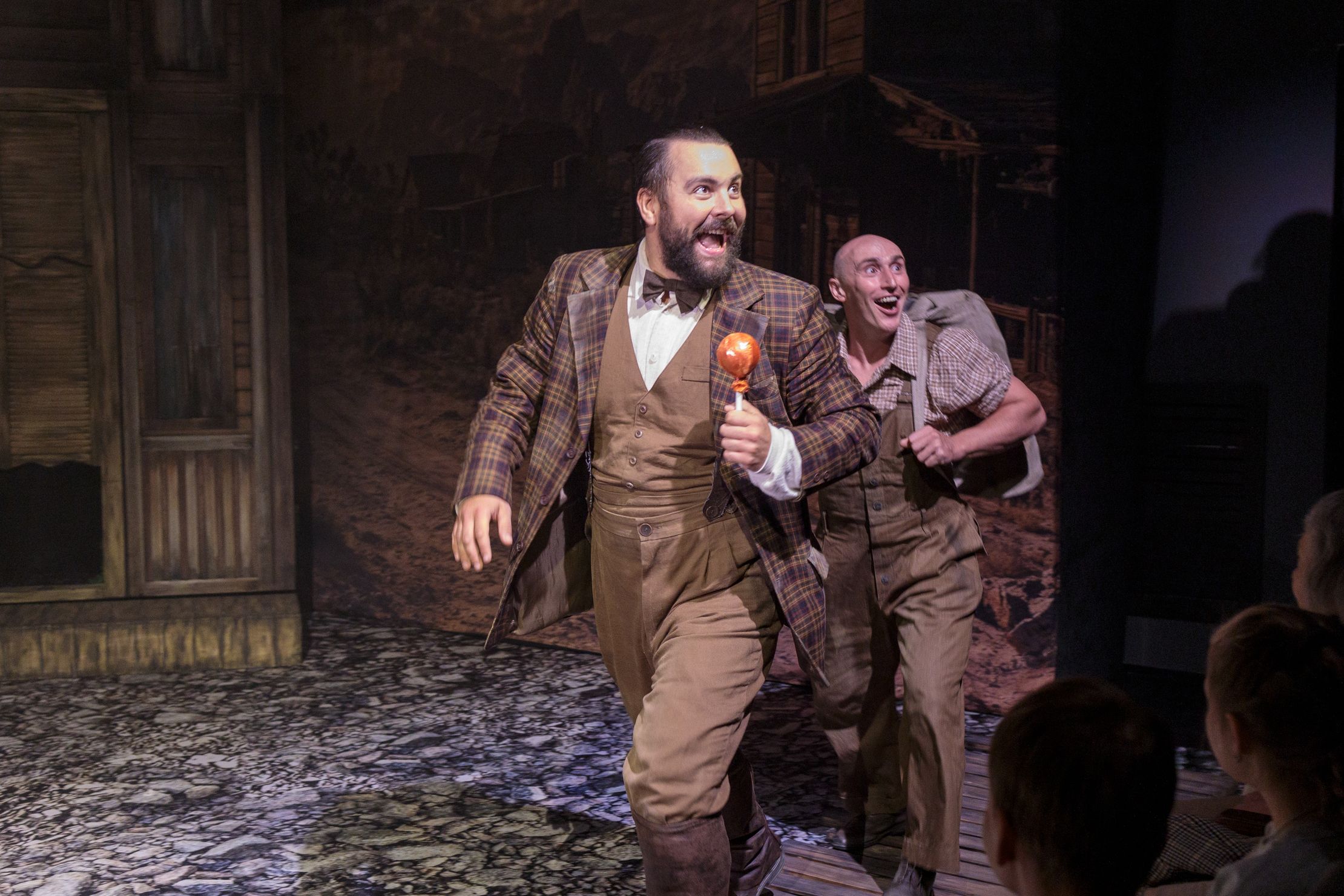 Вождь краснокожих – афиша