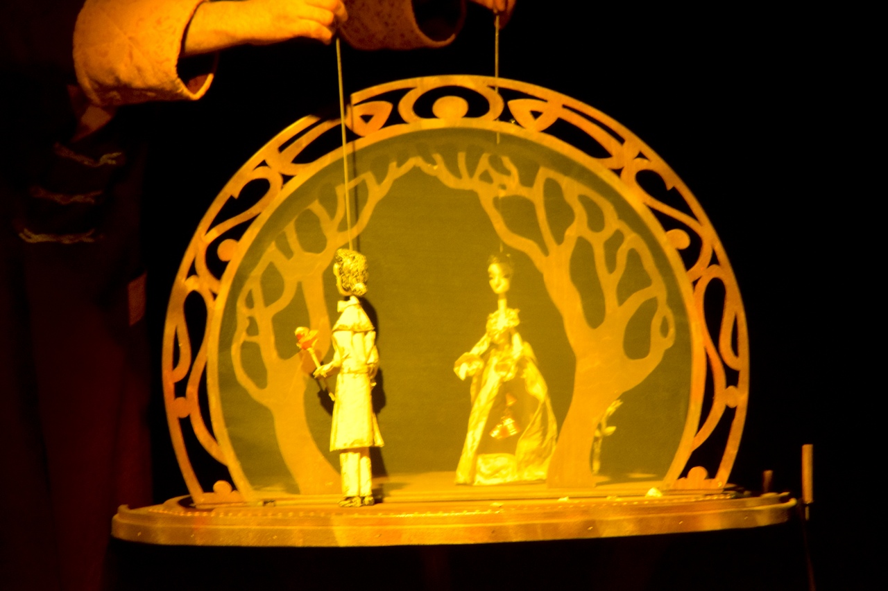 Соловей и роза – афиша