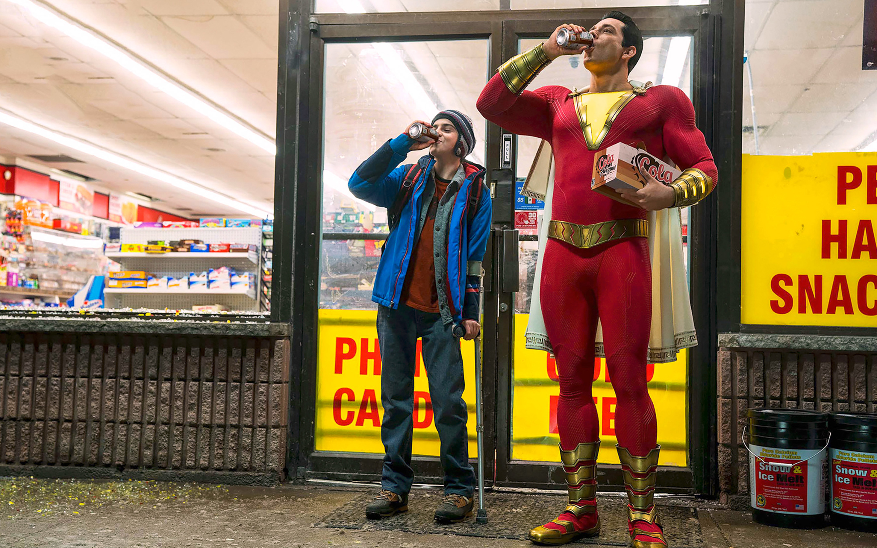 Закари Леви – фото