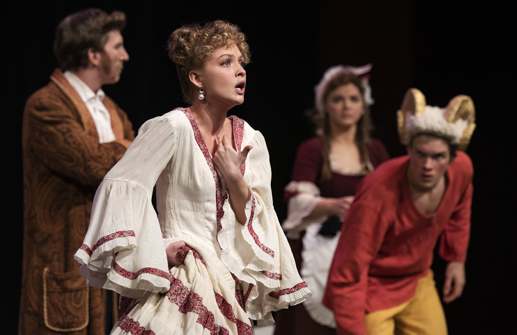 Любовь — книга золотая – афиша