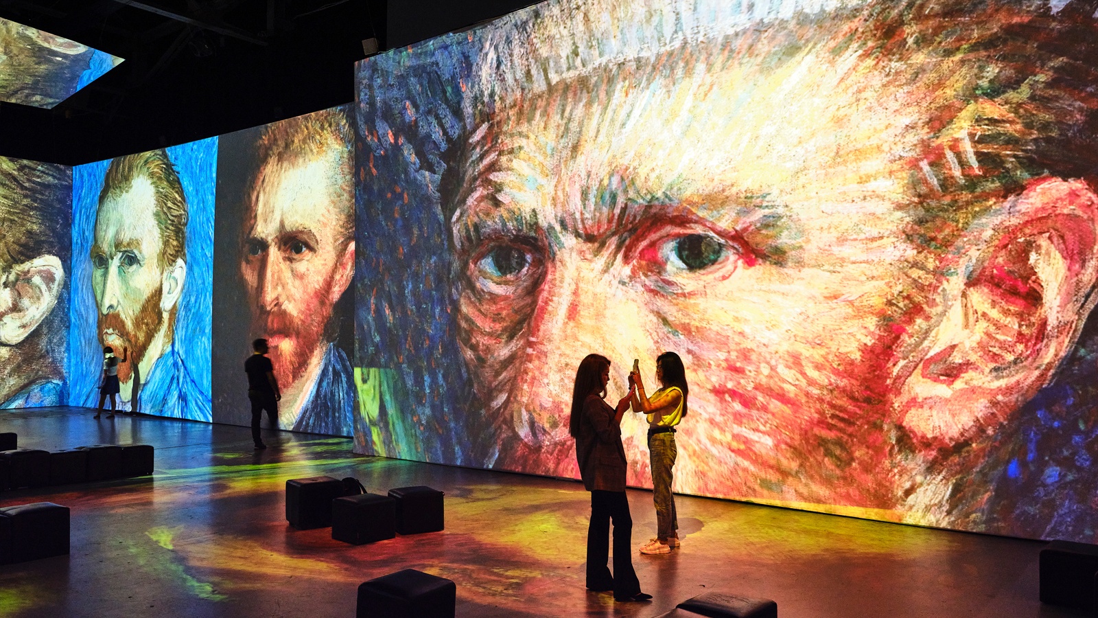 Мультимедийные выставки «Фрида. Viva la vida!» и «Ван Гог. Письма к Тео» – афиша