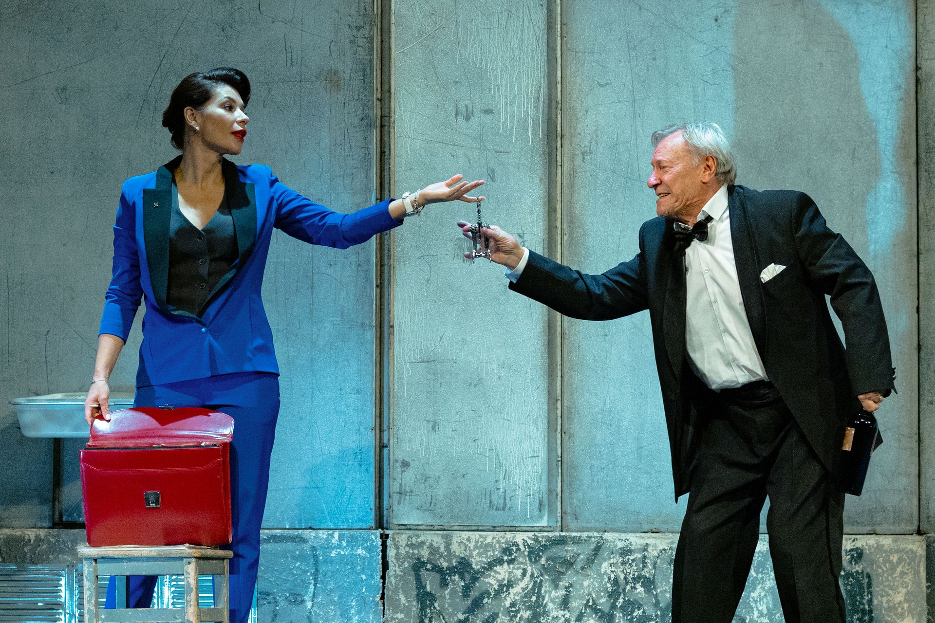 Вредные привычки – афиша