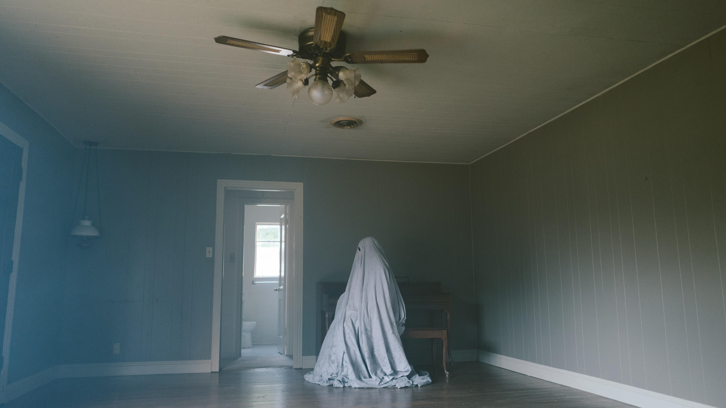 История призрака – афиша