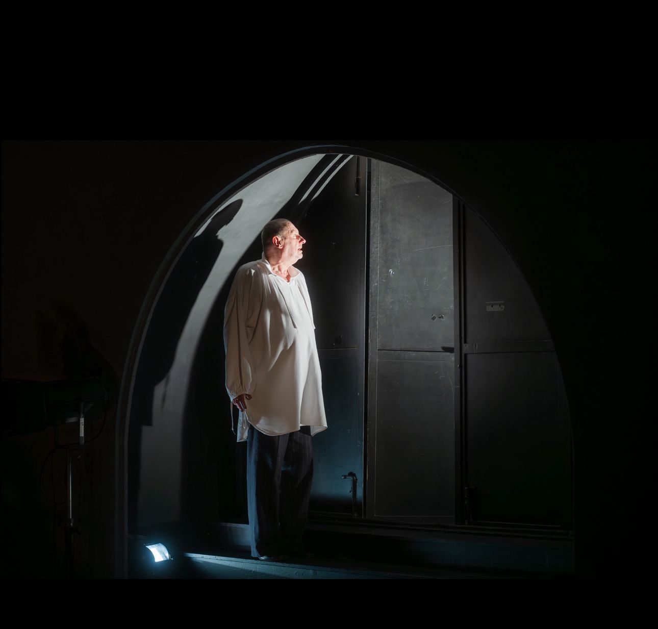 На покое – афиша