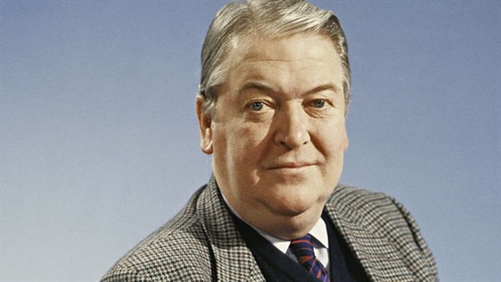 Кингсли Эмис (Kingsley Amis) биография, фото.