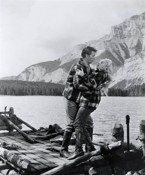 Роберт Митчем – фото